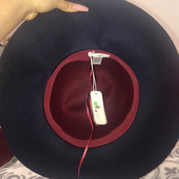 Hat. - Picture 3 of 3